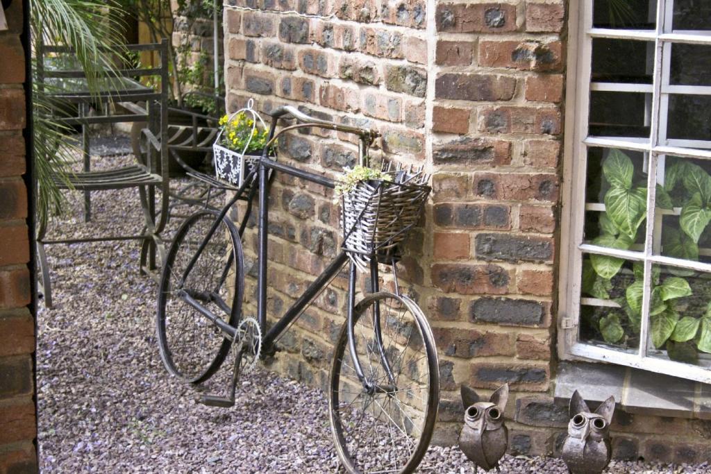 Babbling Brook Bed & Breakfast Pietermaritzburg Bagian luar foto