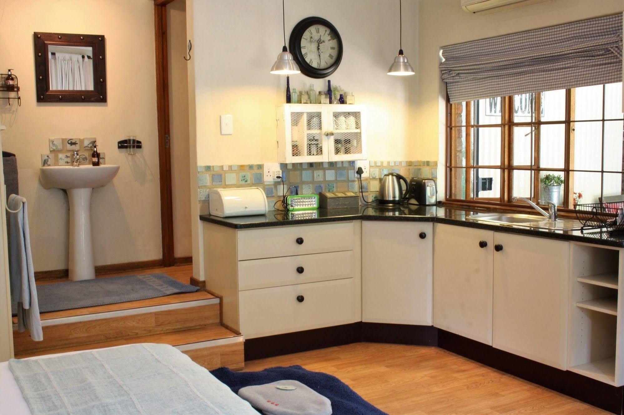 Babbling Brook Bed & Breakfast Pietermaritzburg Bagian luar foto
